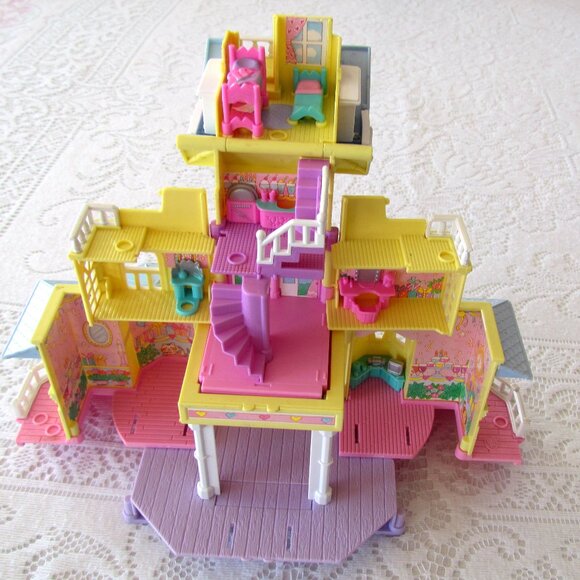 VINTAGE POLLY POCKET CLUBHOUSE MANSION + MERRY-GO-ROUND; OPENS UP VERY WIDE! EUC - Picture 5 of 16